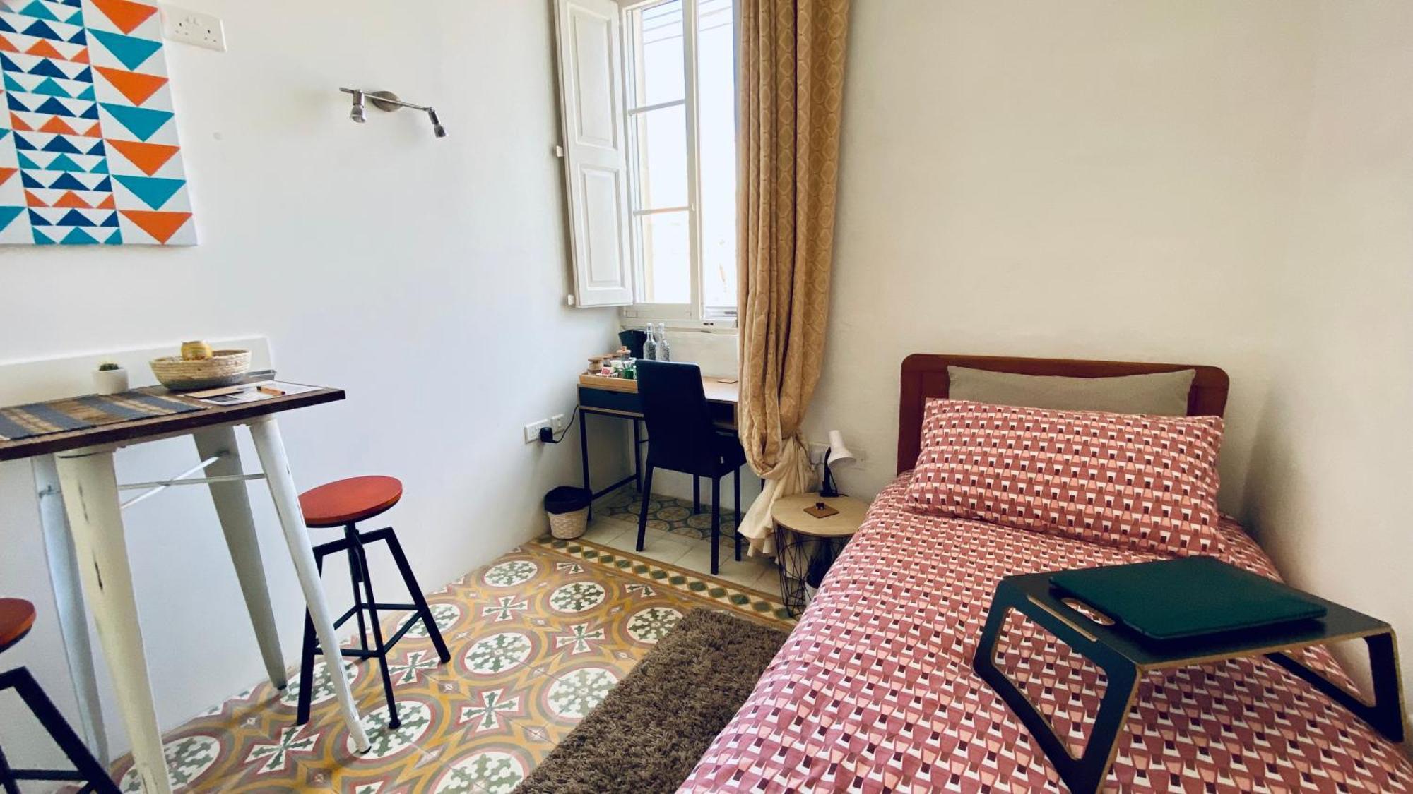 Free Breakfast, Pool, Spacious Aircon Hideaway Leilighet Mosta Eksteriør bilde